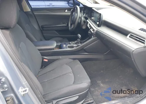 2021 Kia K5 Lx из США, поврежденный, VIN 5XXG24J28MG032215